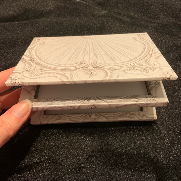 Maskcara 12 palette - Picture 1 of 2